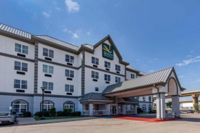 Quality Inn & Suites I-35 E-Walnut Hill